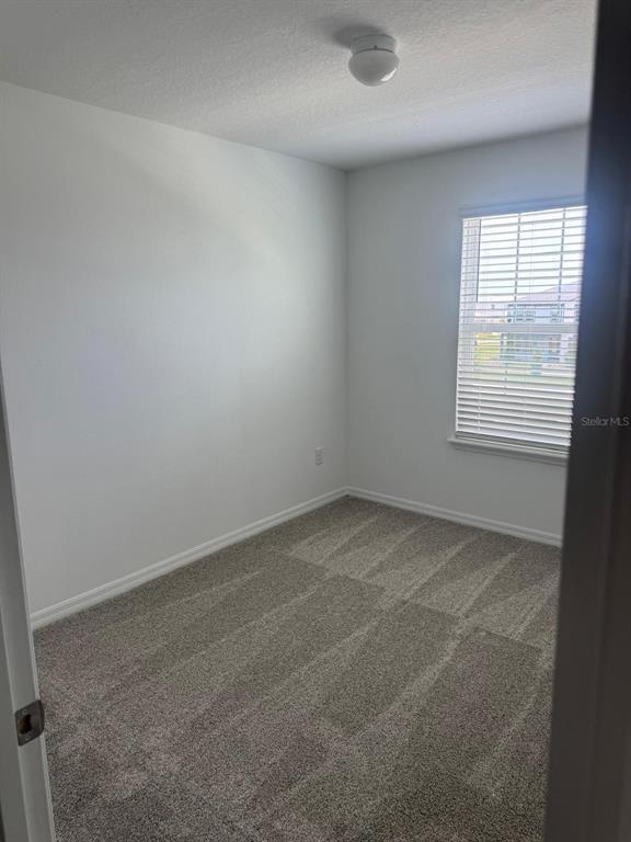 Building Photo - 4549 ORCHARD VIEW Aly