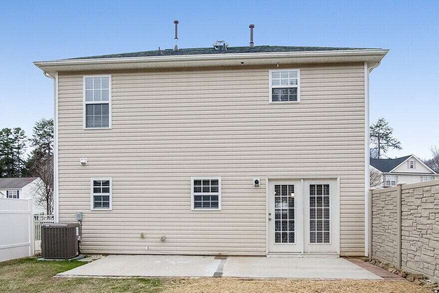 Building Photo - 1126 Larkspur Ln