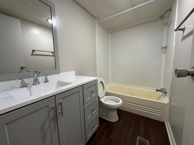 Building Photo - 124 Mattingly Ln