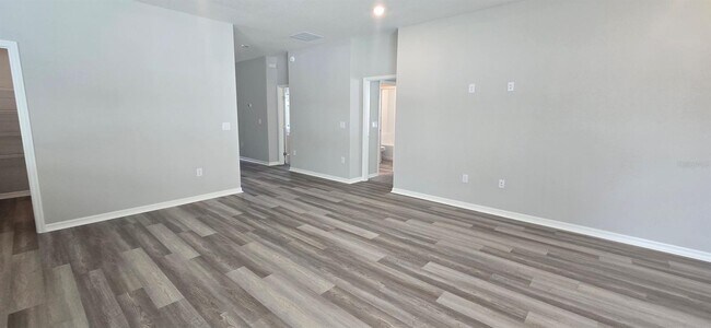 Building Photo - 7501 SW 107th Ln