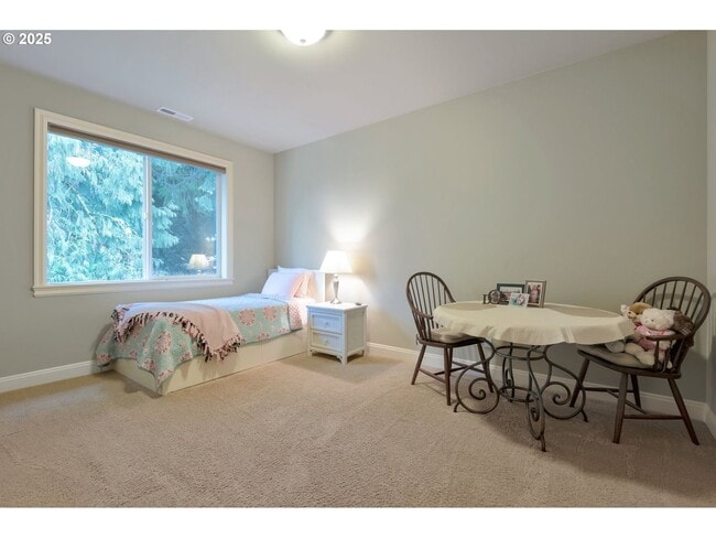 Building Photo - Gorgeous Executive Style Home in Southwest...