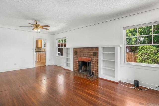 Building Photo - 145 S Grape St