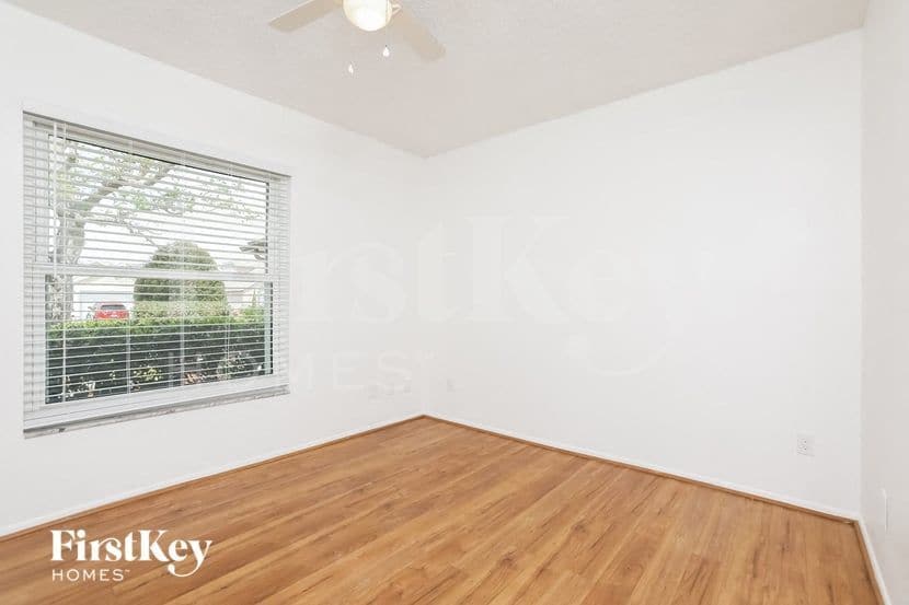 Building Photo - 2673 Debany Rd