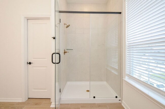 Building Photo - 130 W Coralburst Lp