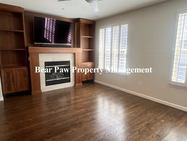 Building Photo - Beautiful Townhome in Belmar!!