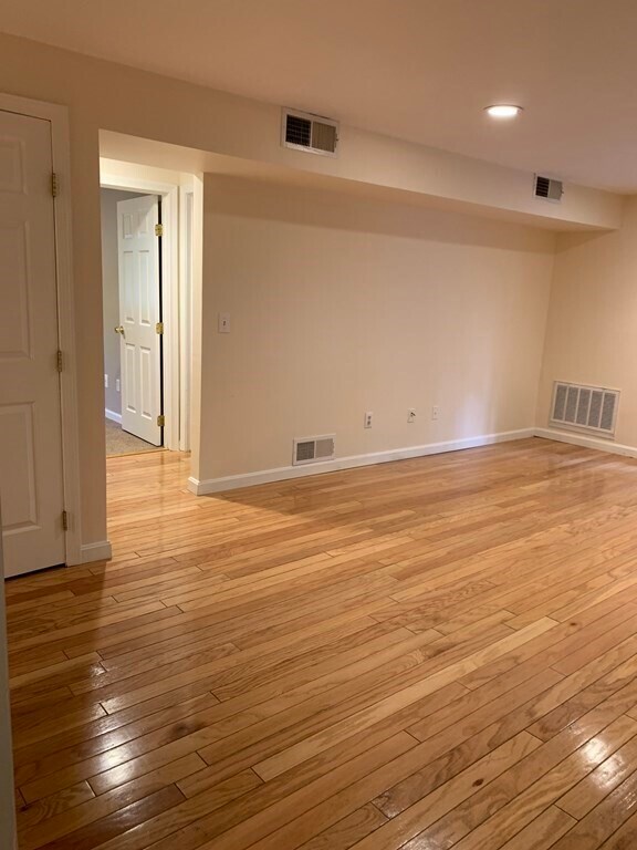 Building Photo - 100 Cass Ave