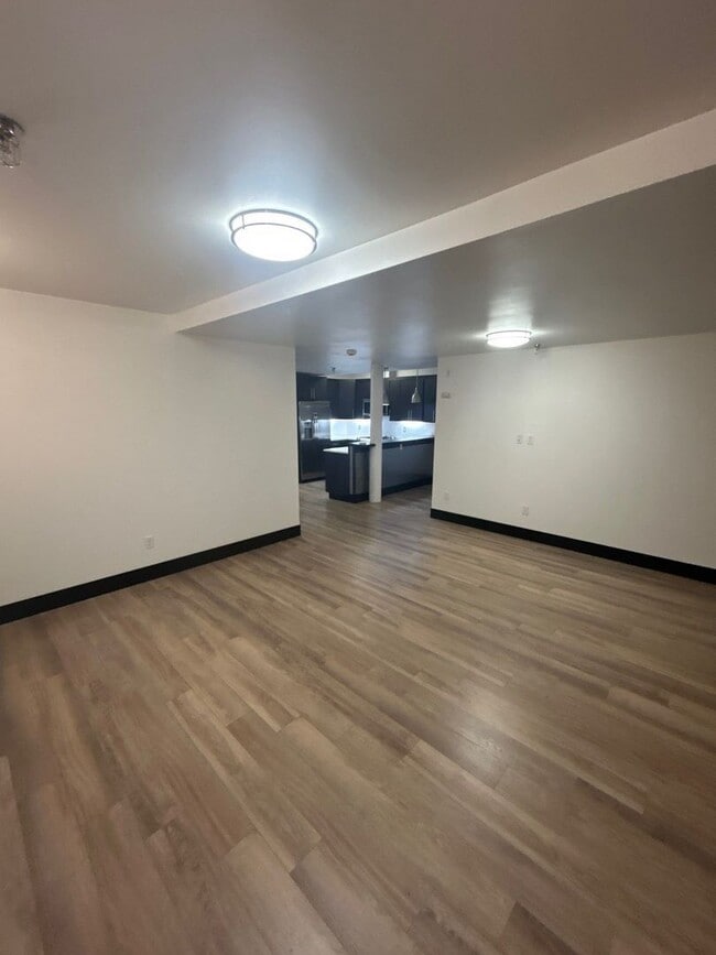 Building Photo - 160 Liberty St NE