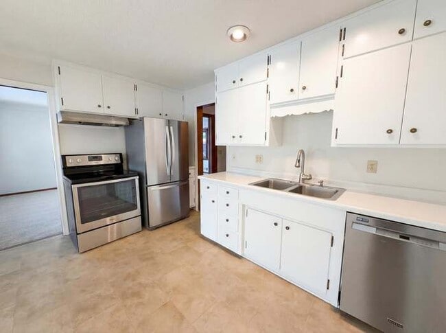 Building Photo - 973 Bidwell St