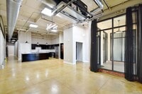 Building Photo - 3363 E Commerce St