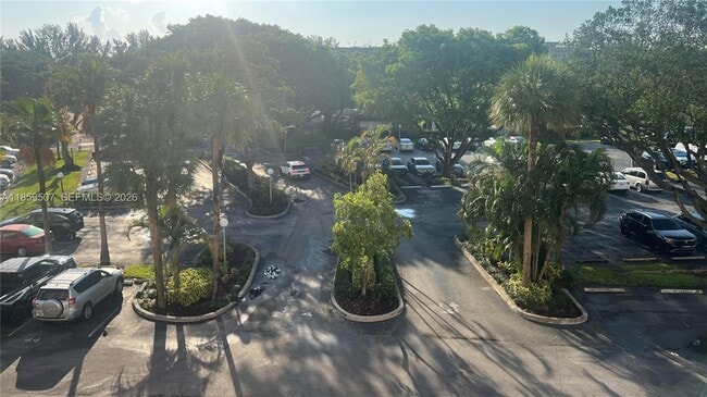 Building Photo - 2671 S Course Dr