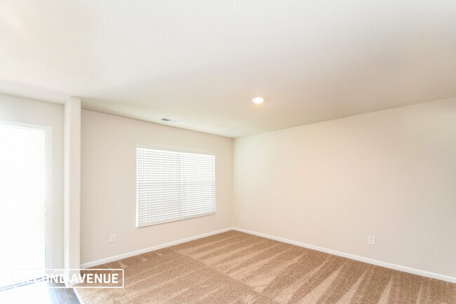 Building Photo - 1419 Native Gdn Rd