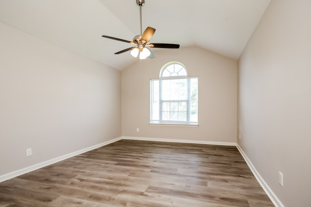 Building Photo - 864 Lavergne Ln