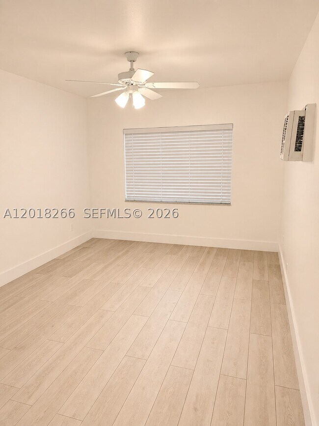 Building Photo - 7537 Buccaneer Ave