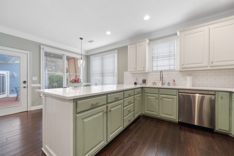 Building Photo - 1401 Carriage Ridge Dr