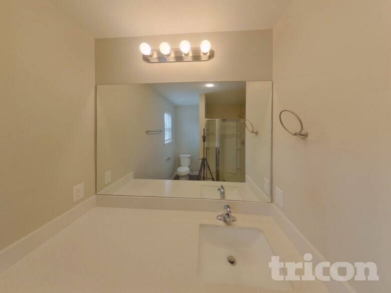 Building Photo - 3706 Burdette Wy.