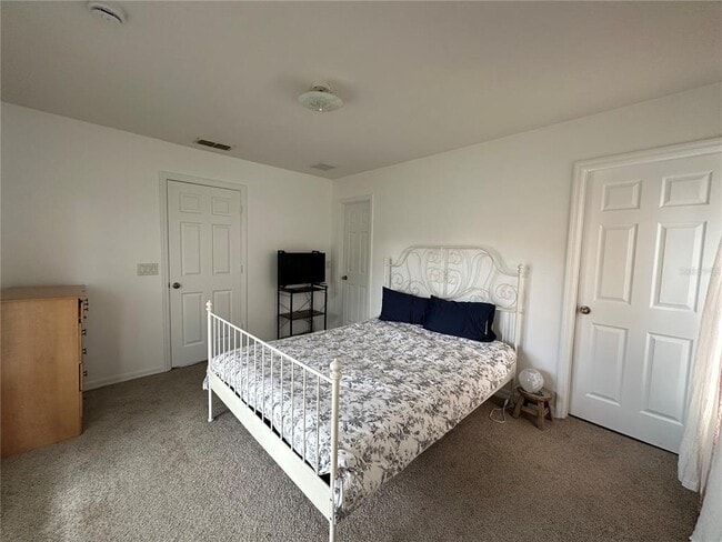 Building Photo - 1230 S Beach Cir