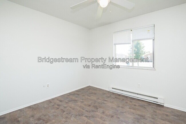Building Photo - 4545 Wayne Meadows Cir