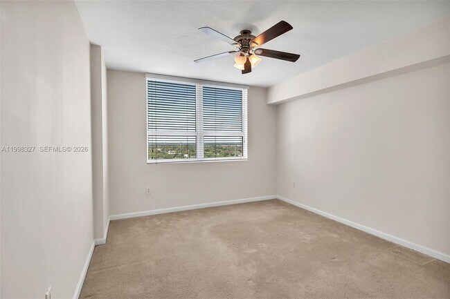 Building Photo - 610 W Las Olas Blvd