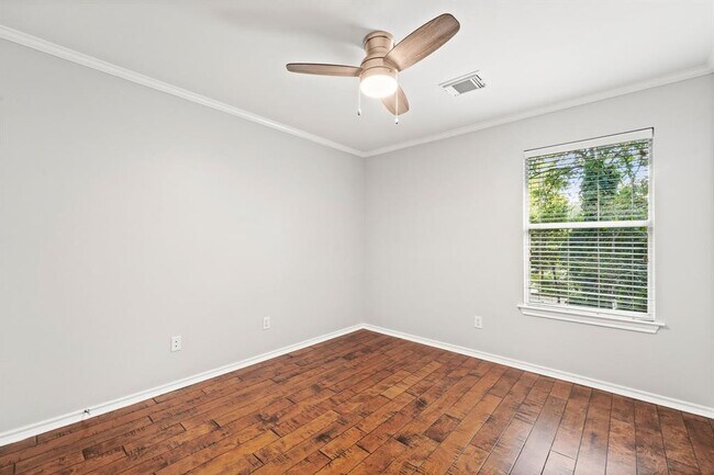Building Photo - 26 Musgrove Pl