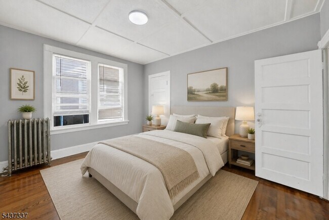 Building Photo - 86 Curie Ave