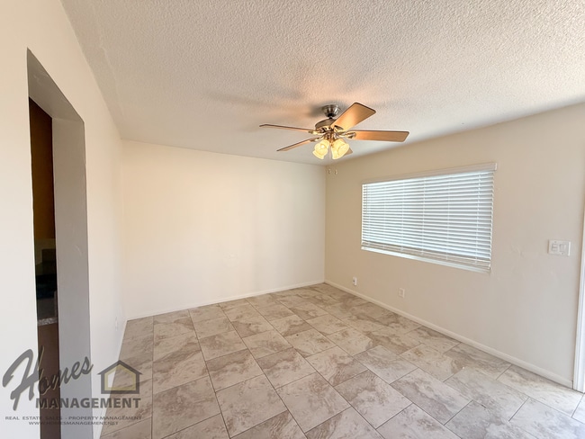 Building Photo - 641-641 Kaylyn Way