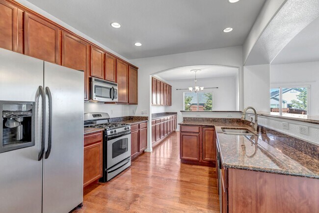 Building Photo - Clean and Spacious Home for Rent-Peyton- 80831