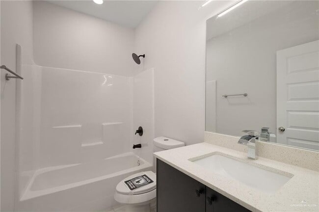 Building Photo - 4508 Larkspur Ave