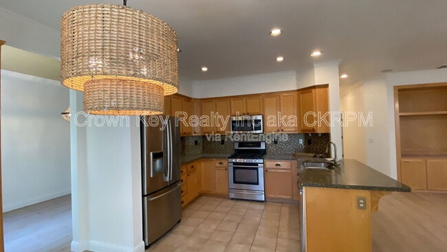Building Photo - 673 Nacomis Ct
