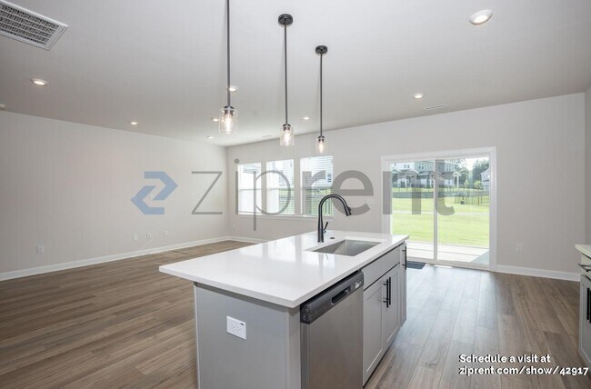 Building Photo - 1220 Tredenham Wy