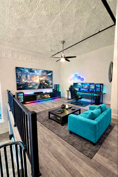 Building Photo - 177 Chestnut St