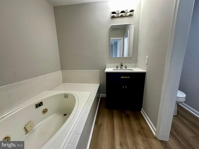 Building Photo - 404 Cabin Ct