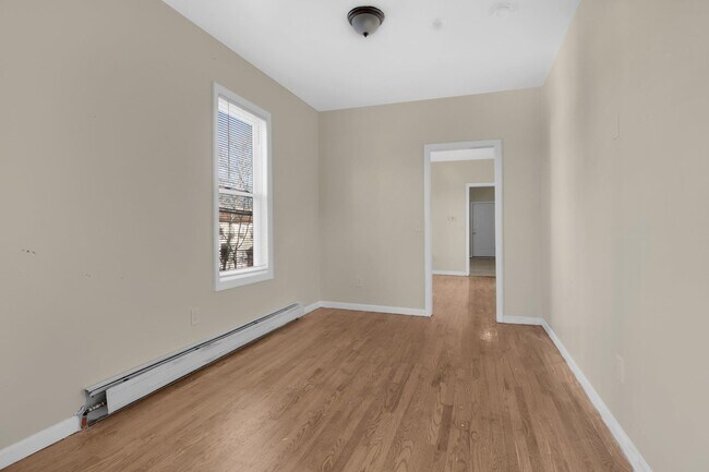 Building Photo - 284 WATCHUNG Ave