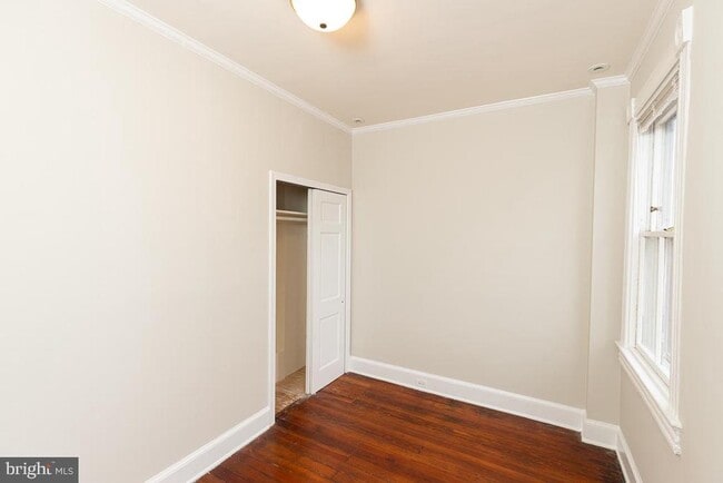 Building Photo - 315 12th St SE