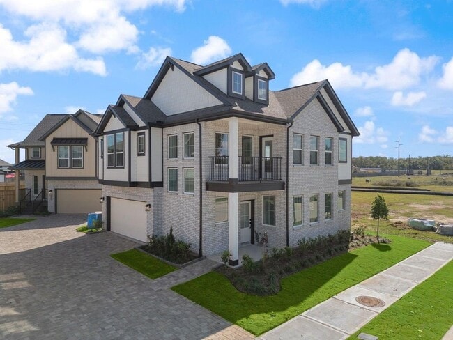 Building Photo - 1310 Shaded Rock Dr