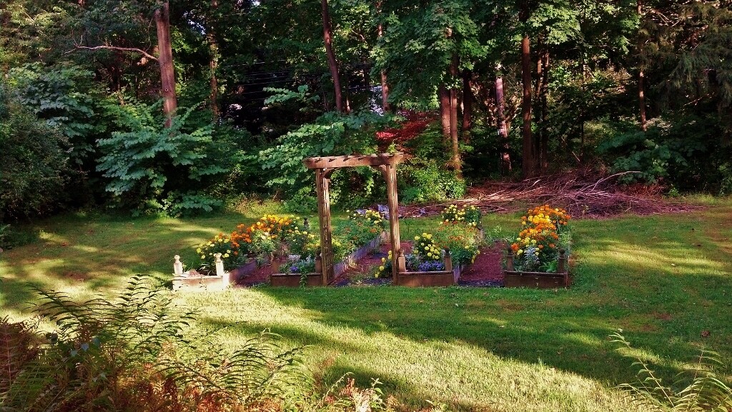 Harvest fresh harvest with friends - 657 South Sumneytown Pike