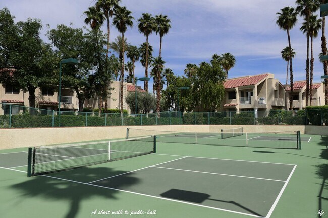 Building Photo - Espirit Gated Community/furnished/ Seasonal