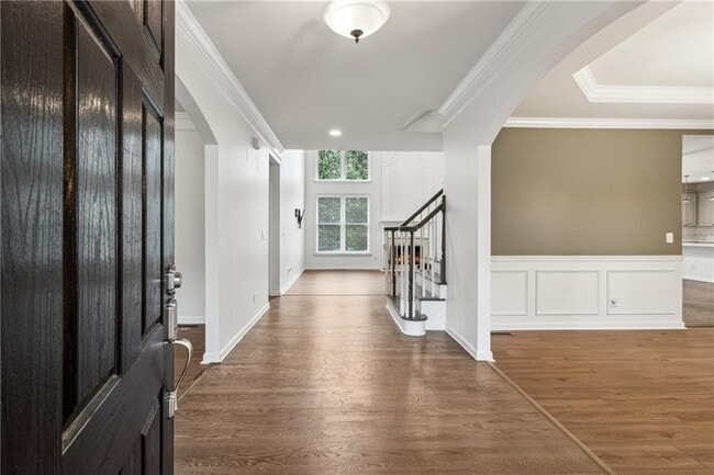 Building Photo - 2075 Willshire Glen