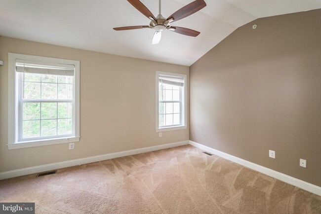 Building Photo - 204 Shawmont Ave