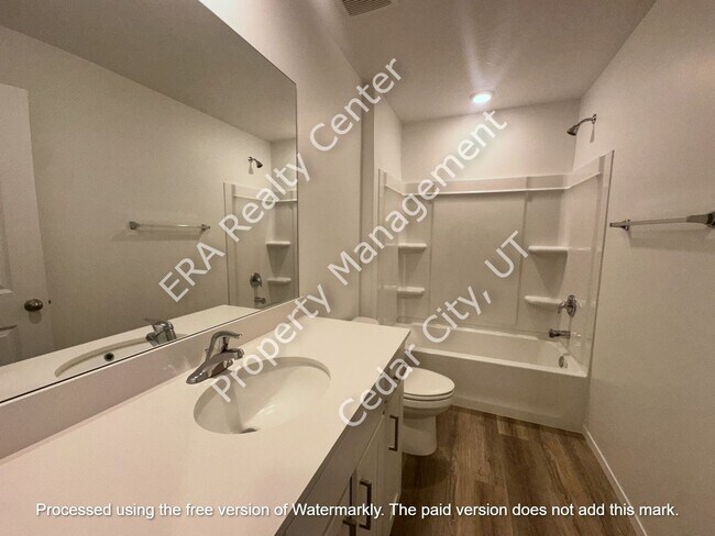Building Photo - Move-in Discount!!! 3 Bedroom 2 bath with Garage- Townhouse
