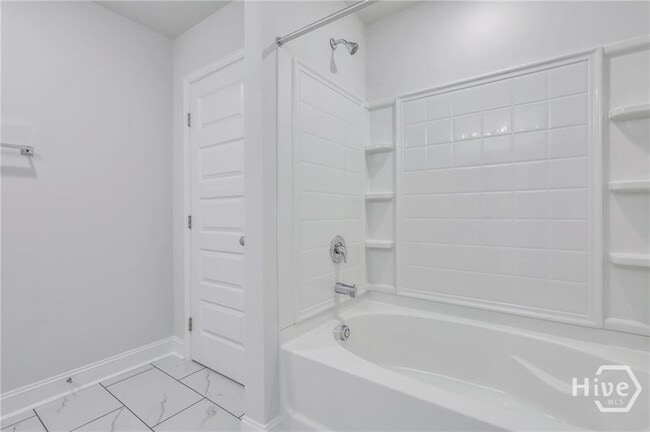 Building Photo - 524 Governor Treutlen Cir