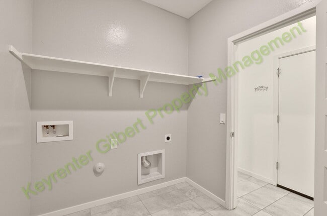 Building Photo - Beautiful 3-Bed/2-Bath Home in San Tan Valley’s The Parks Community.