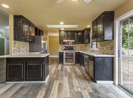 Building Photo - 132 Lloyellen Dr