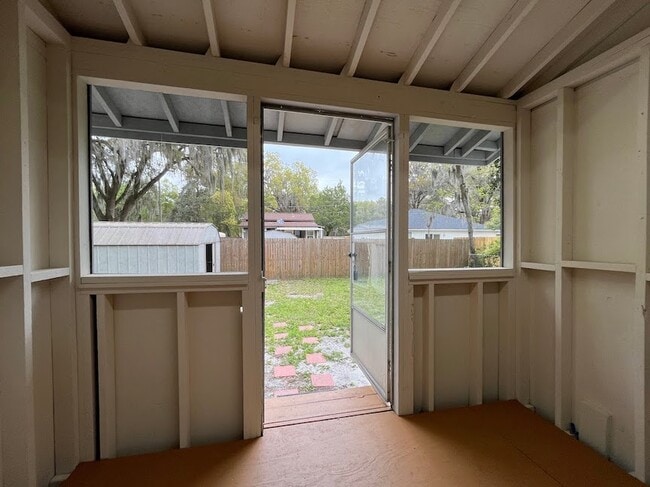 Building Photo - 8061 Hammond Blvd