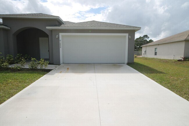 Building Photo - Stunning 4BR/2BA Palm Bay Retreat with Modern Upgrades & Oversized Lot!!