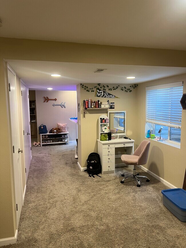 Building Photo - 14583 Gaylord St