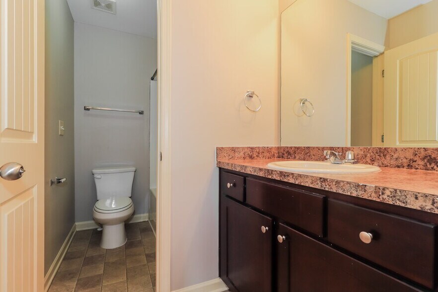 Building Photo - 50 Vivid Ln