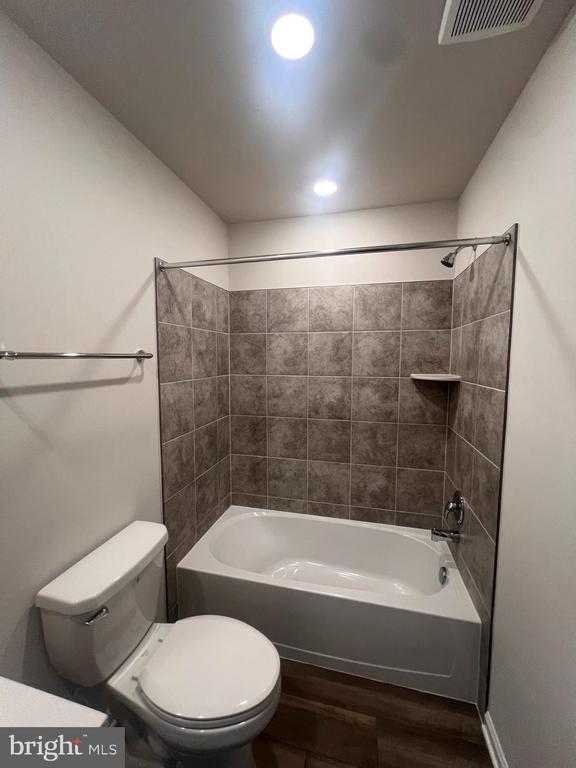 Building Photo - 311 Sandy Btm Cir