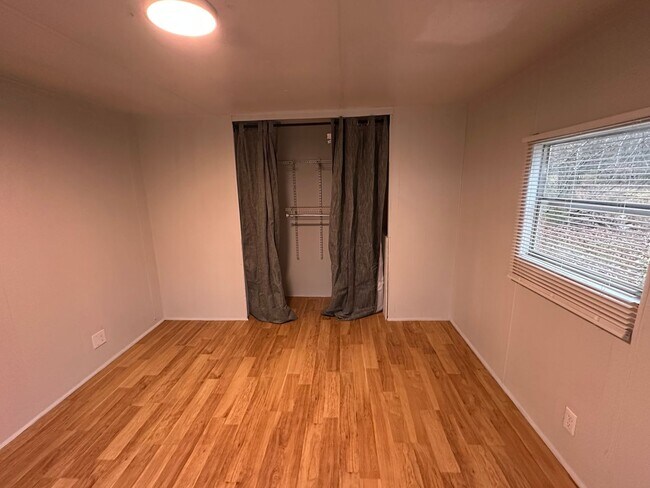 Building Photo - Mebane