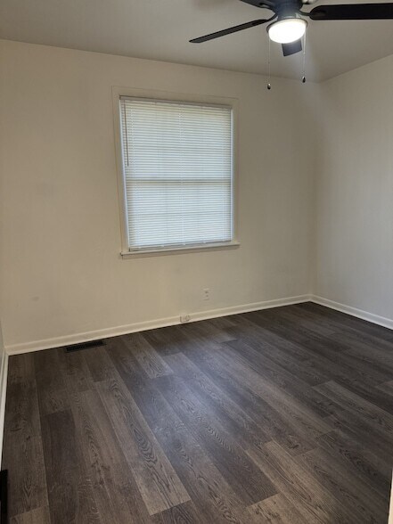 Building Photo - 1319 N 6th St