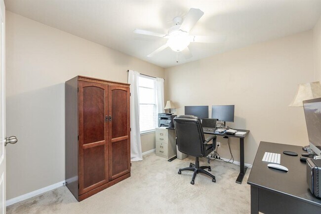 Building Photo - 11403 E Lake Gables Dr